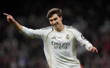 西甲最新积分榜发布：皇马4-1大胜逆转巴萨登顶，维尼修斯状态火热