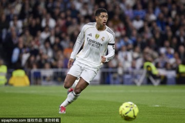 姆巴佩伤愈替补待命!皇马公布战曼城首发阵容,阿隆索排兵布阵暗藏玄机