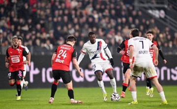 法甲争冠激战正酣:雷恩主场逆袭终结巴黎圣日耳曼七连胜,积分榜形势骤变